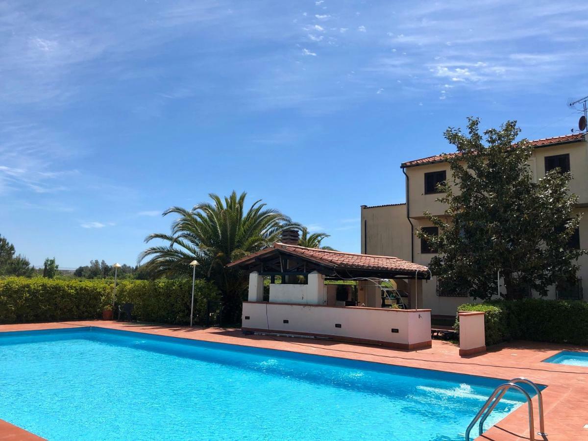Villa Lavinia B&B Montescudaio Exterior foto